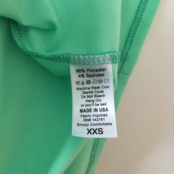 LuLaRoe Classic T - Picture 6 of 6